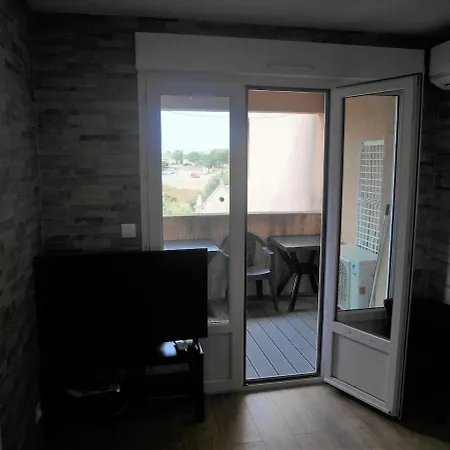 Pleasant Air-conditioned T2 In Ile Rousse *